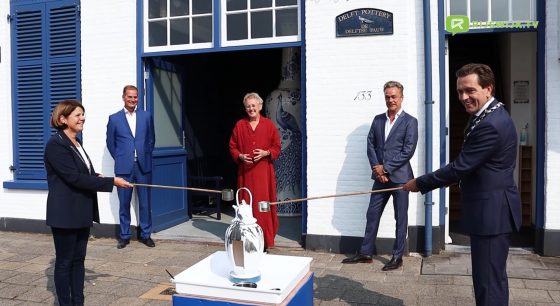 [VIDEO] Burgemeester Bezuijen opent Delfts Blauw tentoonstelling