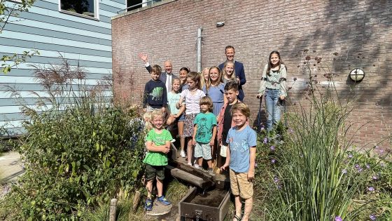 [VIDEO] Prins Mauritsschool blij met Groen-Blauw schoolplein