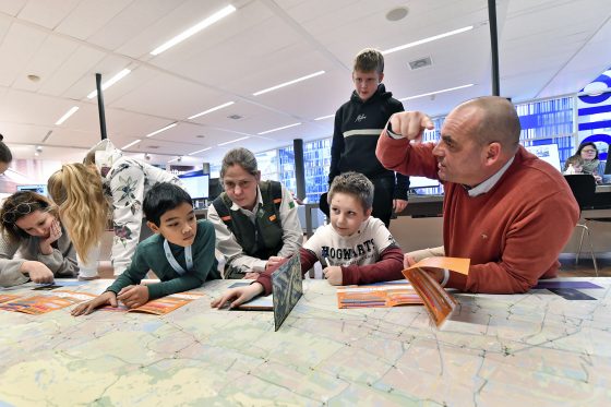 [VIDEO] Wethouder en kinderrechtenambassadeurs openen expositie Nationaal Park Hollandse Duinen