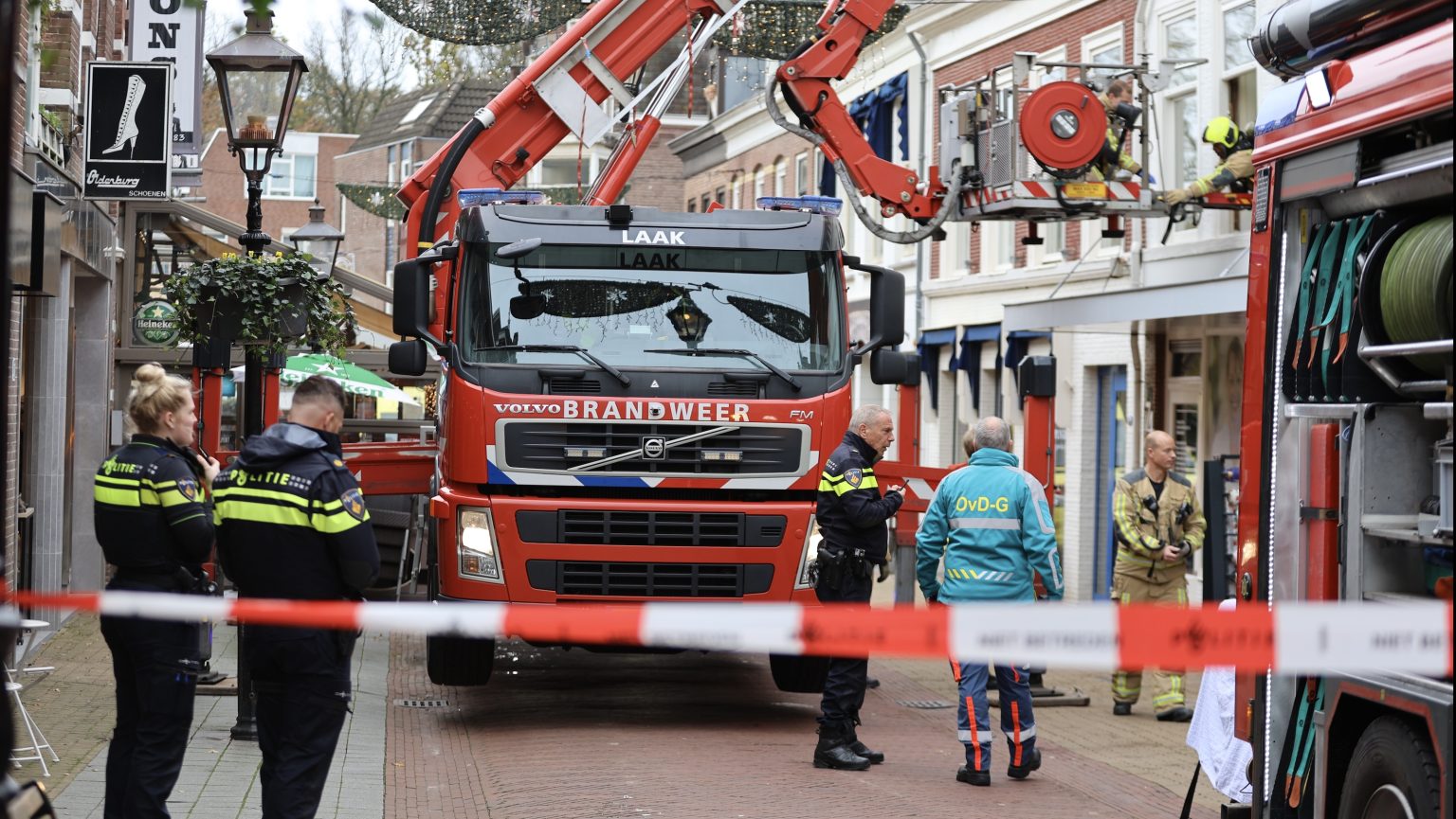 Herenstraat Deels Afgezet Vanwege Brand In Woning - Rijswijk.TV