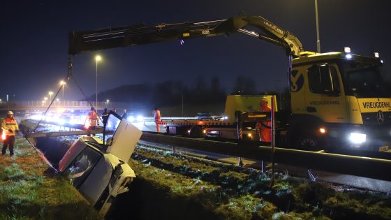 Bestuurder onder invloed van alcohol en drugs veroorzaakt ravage op snelweg A4 Rijswijk