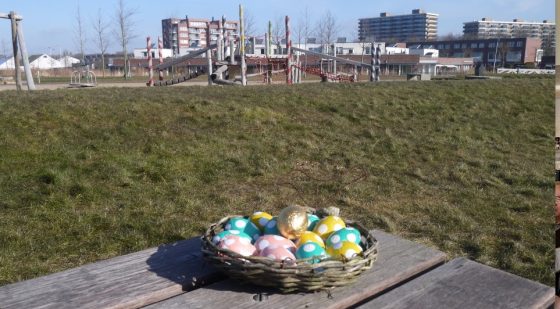 Vind het gouden ei tijdens paaseieren zoeken in wijkpark De Strijp